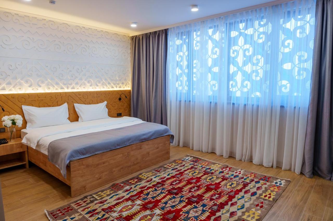 Dami Almaty Hotel Ngoại thất bức ảnh
