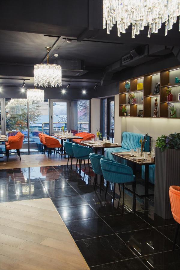 Dami Almaty Hotel Ngoại thất bức ảnh
