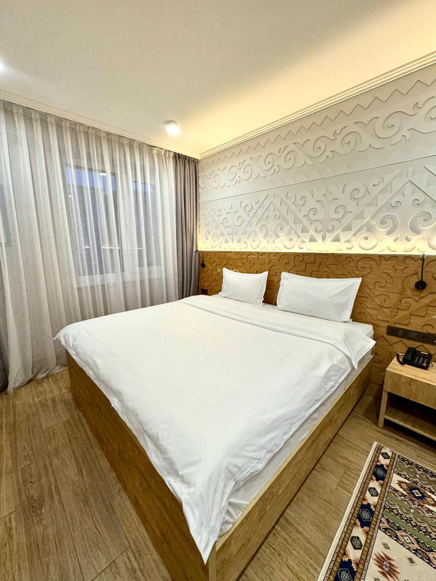 Dami Almaty Hotel Ngoại thất bức ảnh