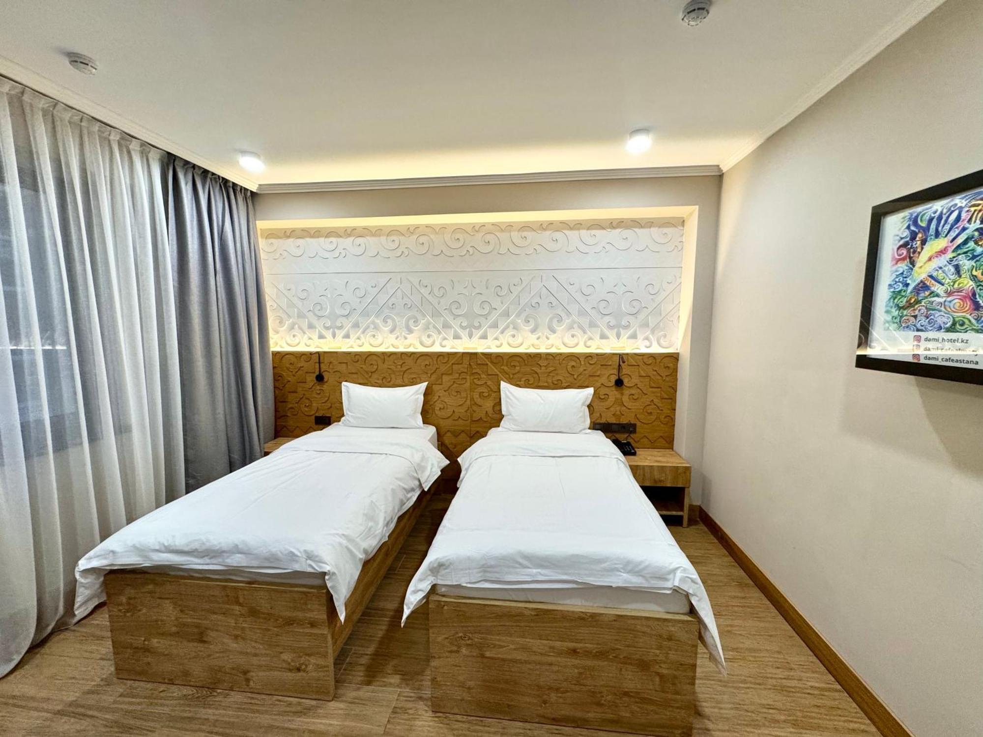 Dami Almaty Hotel Ngoại thất bức ảnh